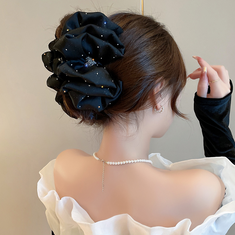 满天星爱心水钻抓夹女2024新款精致名媛风鲨鱼夹显发量蝴蝶结发满