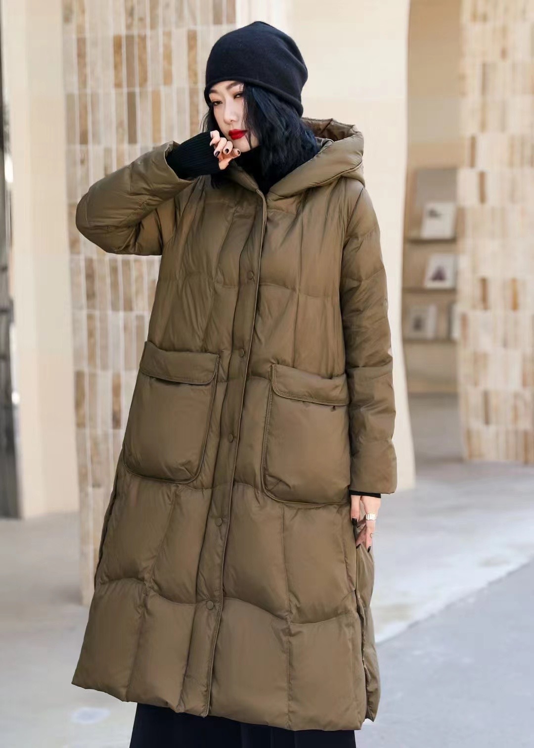 2023新品韩版时尚大口袋中长款连帽羽绒服女 保暖宽松羽绒外套