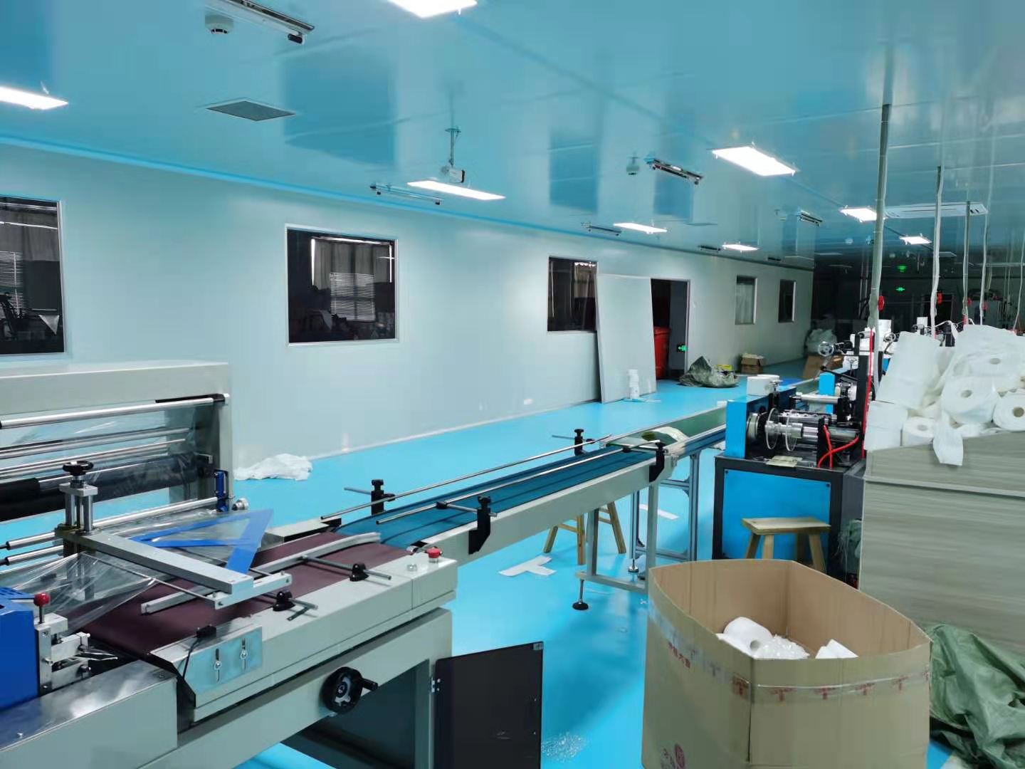 义乌市润杰机械厂家直供一次性压缩毛巾机 无纺布压缩毛巾机设备