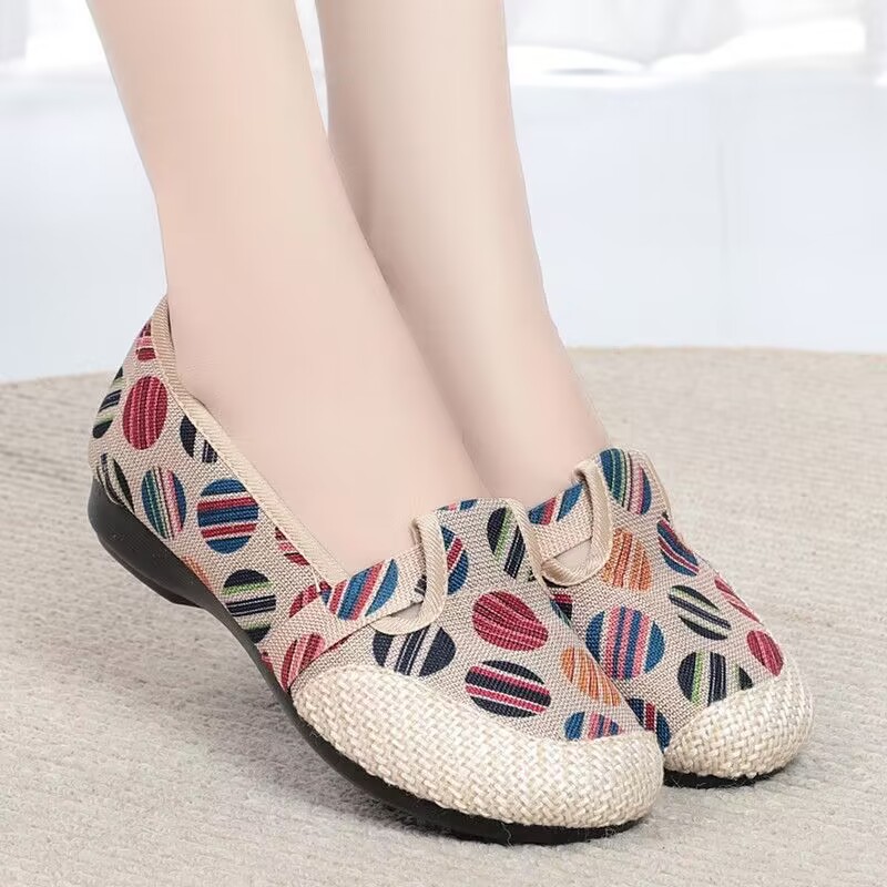 Spring and Summer New and Old Beijing Cloth Shoes Women's Canvas Shoes Pumps Versatile Comfortable Casual Slip-on Non-Slip Soft Bottom Mom Shoes