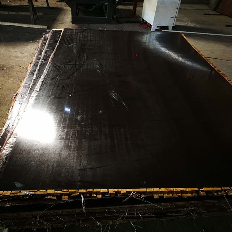 精品桥梁专用模板 平整无碳化不劈裂竹胶板 覆膜标帘周转10次板材