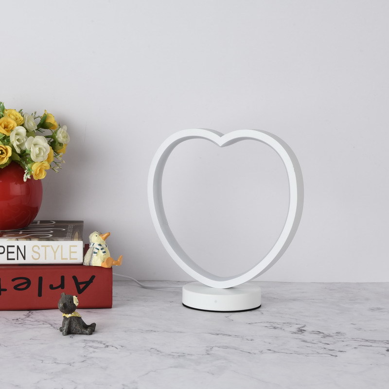 心形台灯创意卧室ins少女简约北欧浪漫网红礼物床头装饰夜灯
