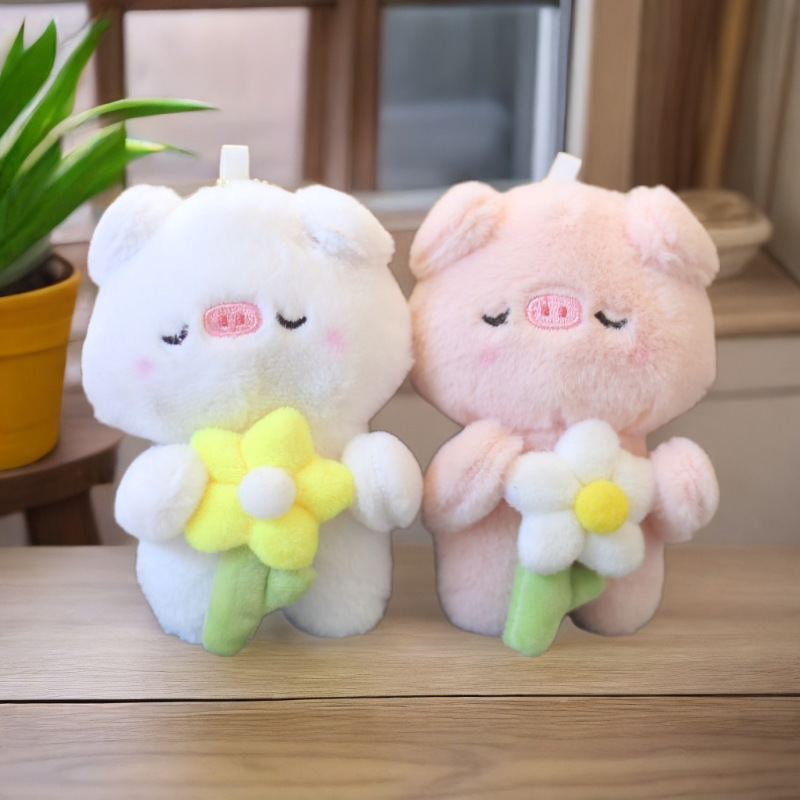 新款情侣猪毛绒玩具小挂件可爱抱花猪公仔背包包挂饰小猪猪布娃娃