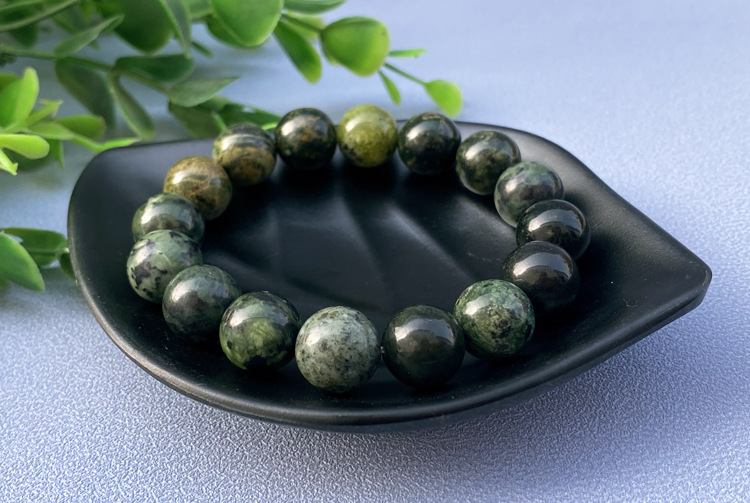 西藏药王石圆珠手链男女款直播货源批发藏玉手串蛇纹石玉单圈礼品