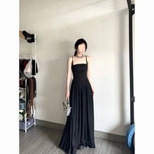 复古高级感黑色吊带连衣裙女2024夏季新款气质收腰显瘦字长裙子