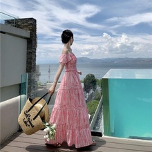 波西米亚度假风仙女洋气一字肩褶皱长款粉色蛋糕长裙
