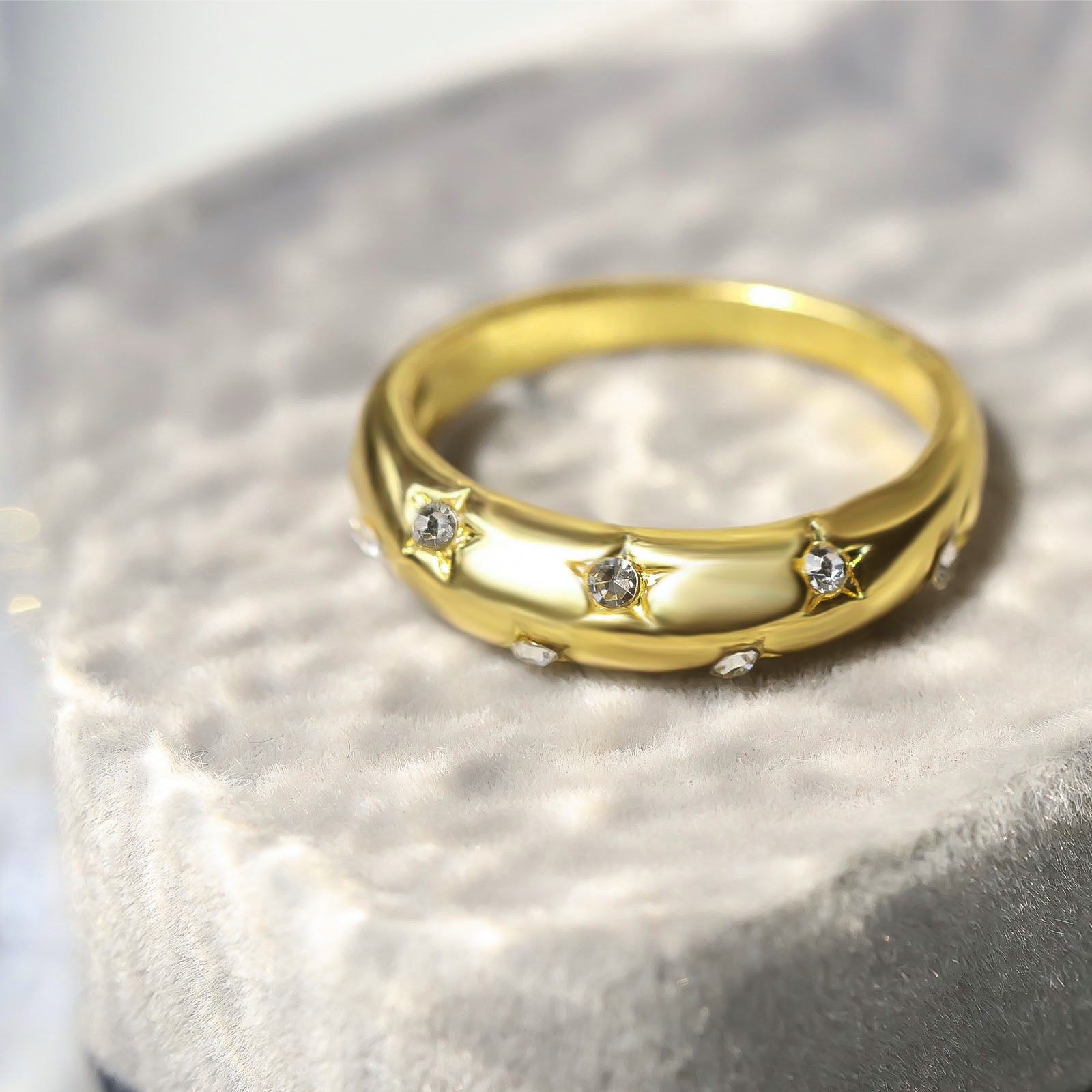 亿琛跨境镶钻镀金女式戒指订婚时尚星星黄金戒指情人礼物饰品