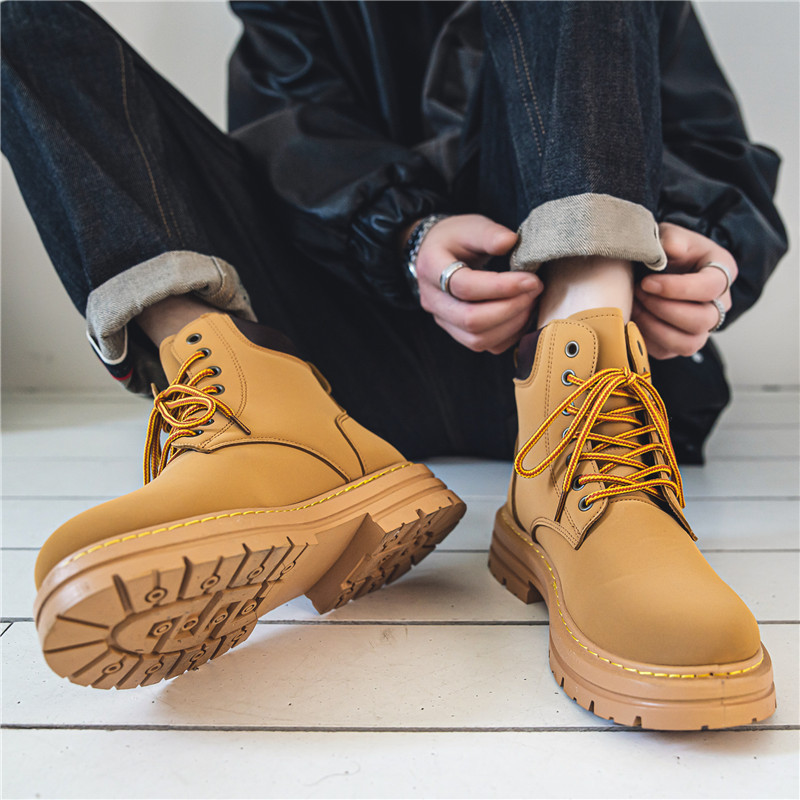 同款秋季高帮马丁靴男款工装沙漠战狼大黄靴皮靴感短靴英伦风