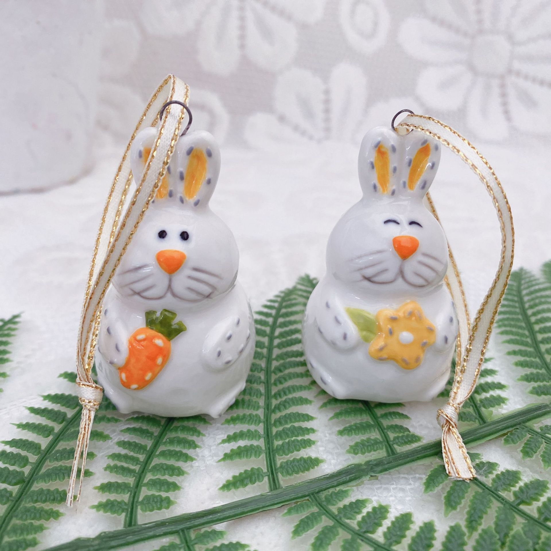 创意兔子胡萝卜花朵小吊件陶瓷浮雕立体挂件家居装饰可爱生日礼品