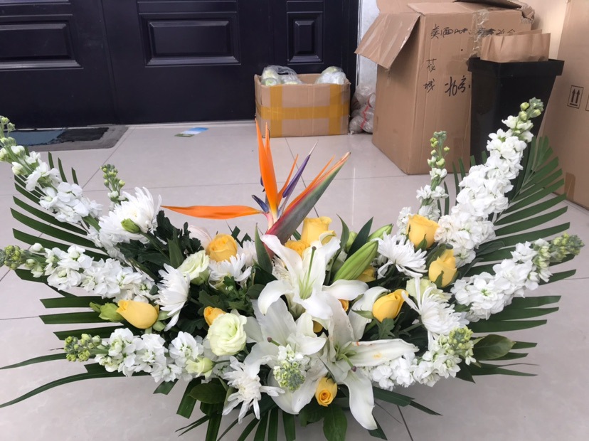 北京丰台清明节鲜花 扫墓上坟遗像墓碑鲜花 黄白菊 花篮 花束花圈