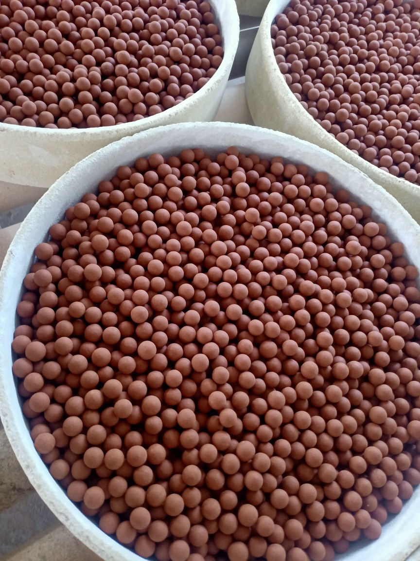 厂家直供黄土球黄土保健球黄土球颗粒黄土陶瓷球