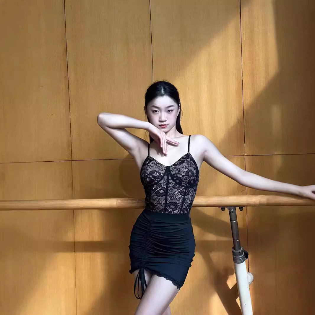 新款拉丁舞服女款吊带蕾丝花纹连体上衣抽绳包臀半身裙套装练功服