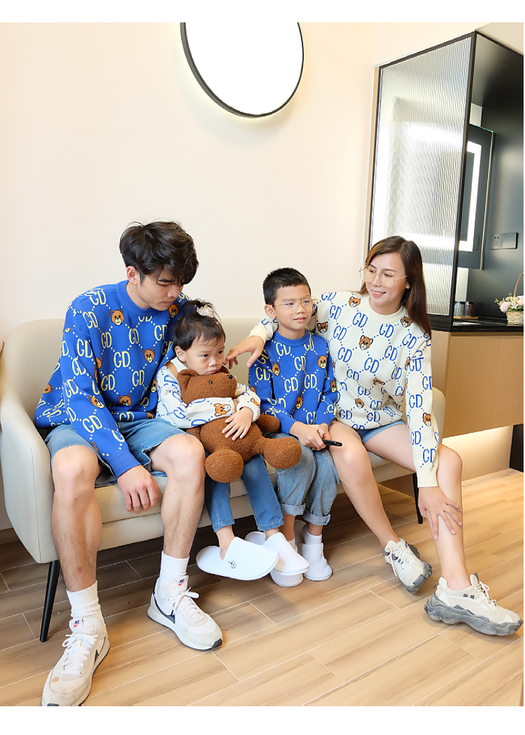 泰蝶尔l妈亲子装一家三口早秋款四口不一样特别的父母子炸街童装