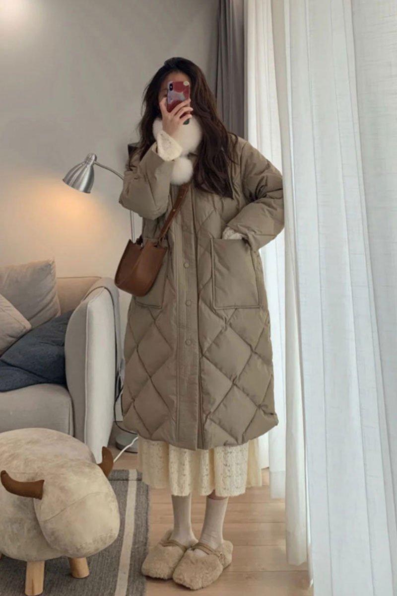 菱格驼色羽绒服女冬季长款过膝2021年轻薄宽松oversize白鸭绒外套