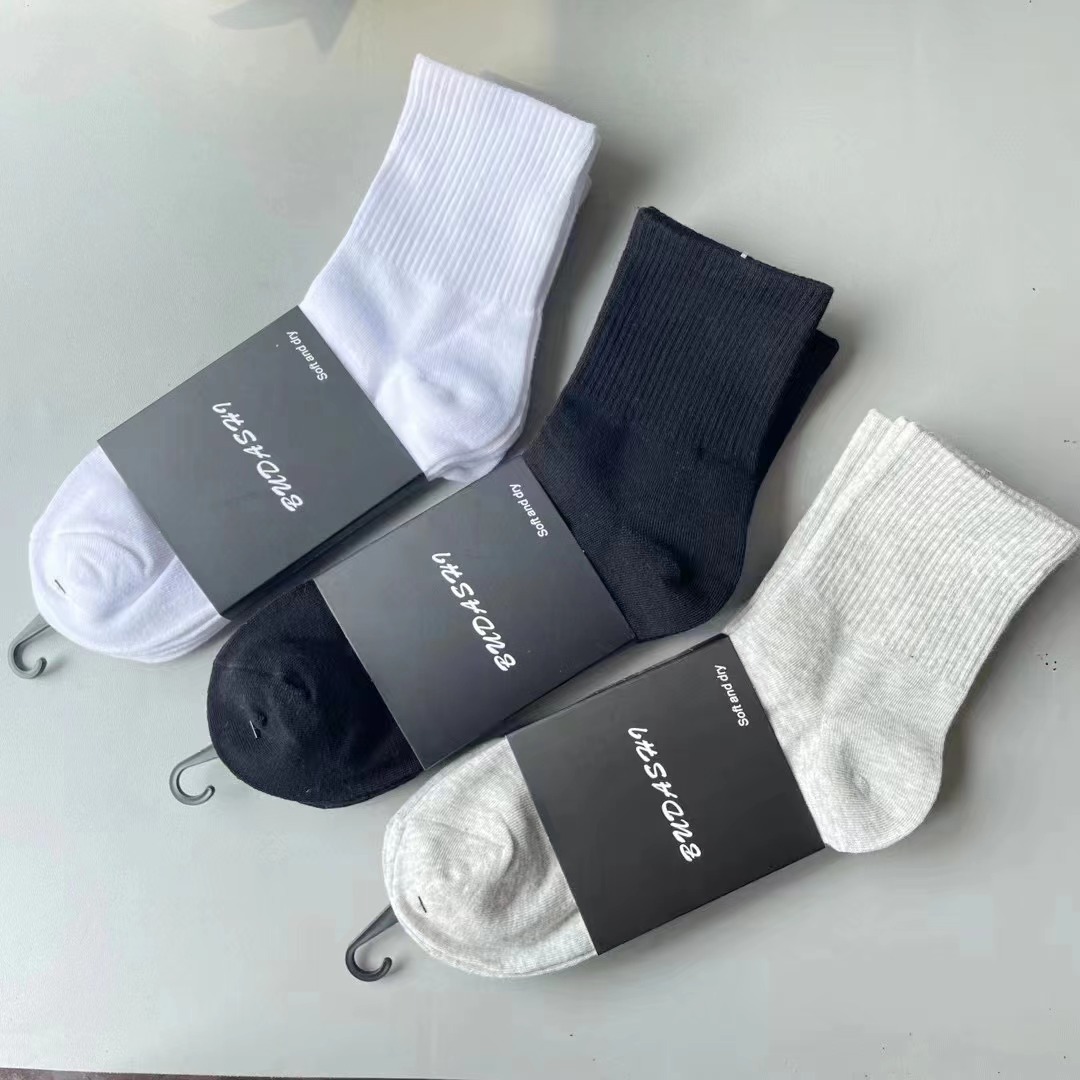 New Black White Gray Solid Color Mid-Calf Sports Men's Cotton Socks Women's High All-Match Socks Short Casual Boat Socks Generation