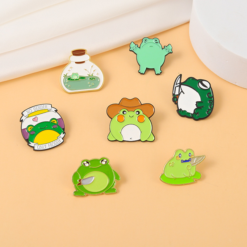 European and American Cartoon Animal Ka AI Brooch Frog Bottle Golden M Badge Electroplating Pin Frog Green with Knife