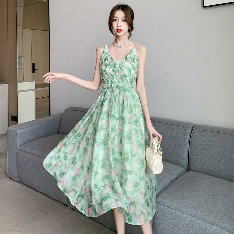 Green Strap Dress for Women 2023 Summer New Sexy V-neck Floral Seaside Vacation Style Dress