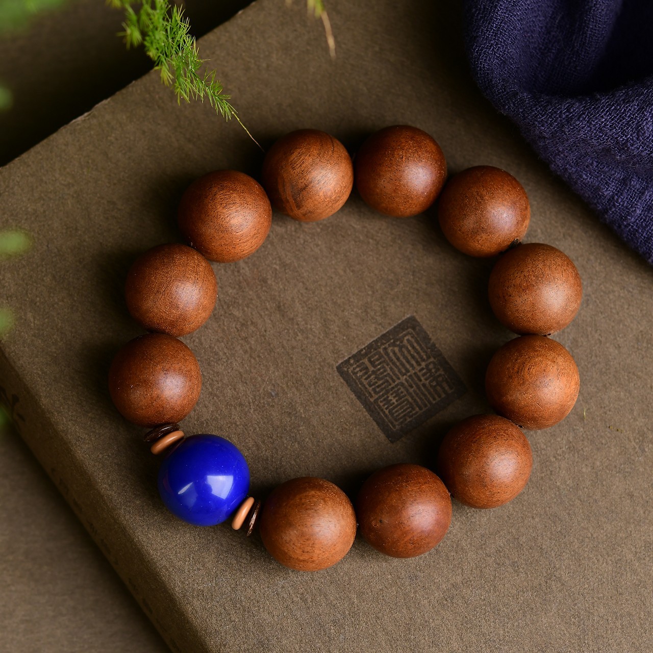 原创设计2.0老山檀搭配青金石高端盘玩手串手链文玩时尚饰品-阿里巴巴