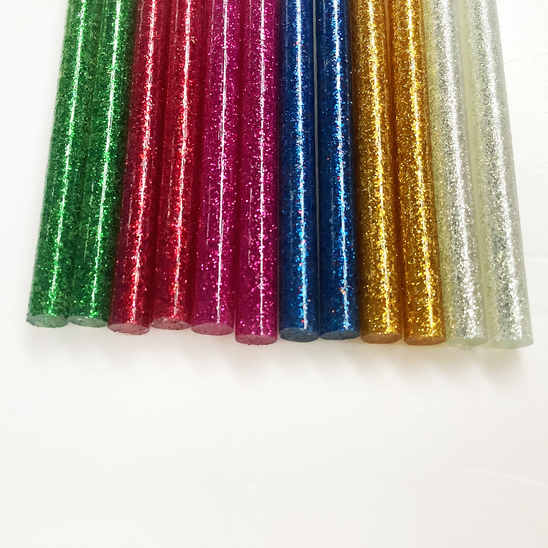 【宝昌好】跨境包装7*100炫彩热熔胶棒彩色闪光溶胶条高粘手工胶
