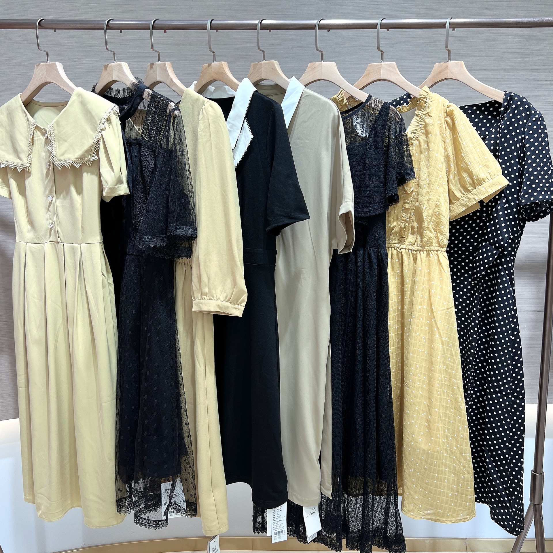 3万件乐町杭州撤柜品牌折扣女装尾货批发杂款剪标衣服清仓直播货源￥9