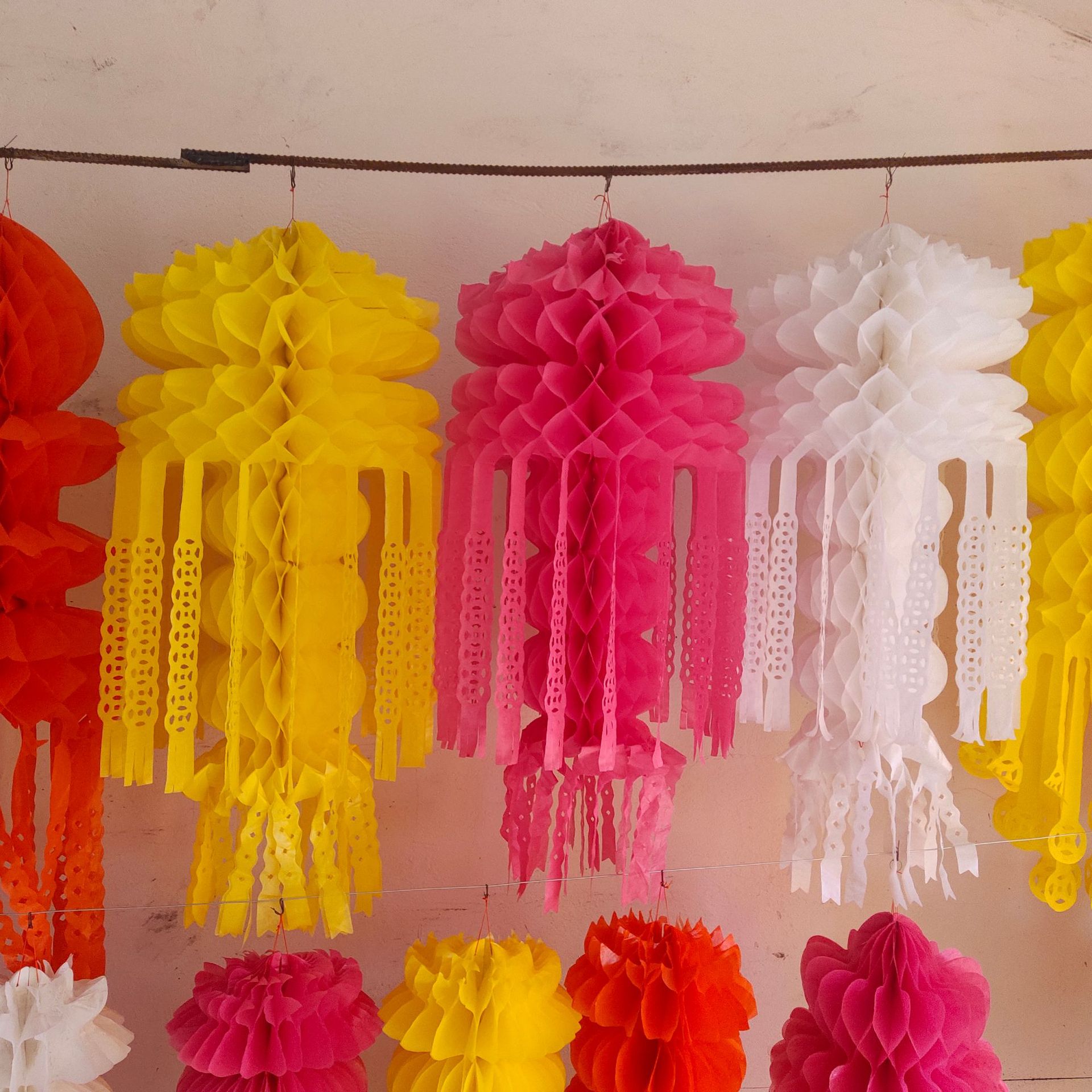 清明节用品 纸灯笼 塑料灯笼金钱葫芦批发款殡葬用品量大价优