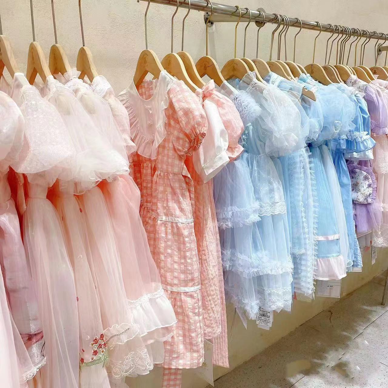 湖州织里童装一手货源批发古力家品牌童装折扣史努比童装尖货杂款