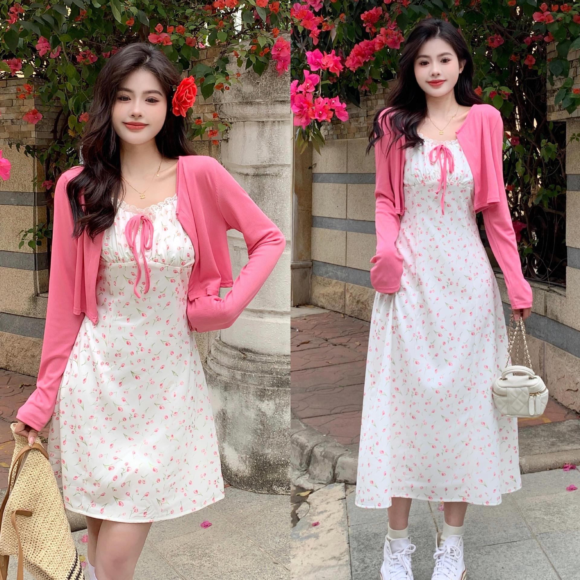 大码女装2024早春新款穿搭针织套装裙韩版时尚显瘦碎花吊带连衣裙