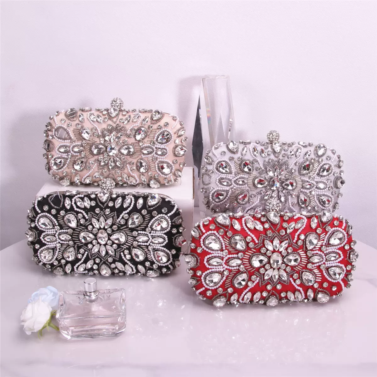 欧美时尚简约手工钉珠斜跨晚装包斜挎包珠绣水钻晚宴包名媛手拿包