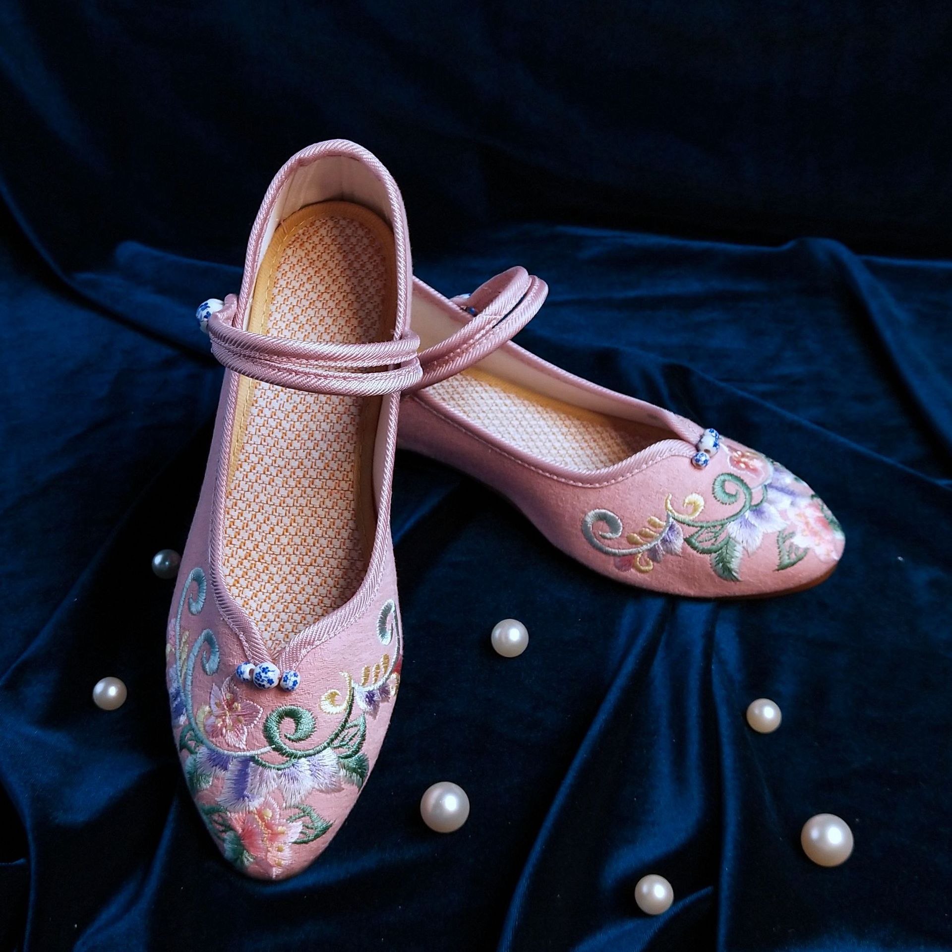 中年女布鞋夏季