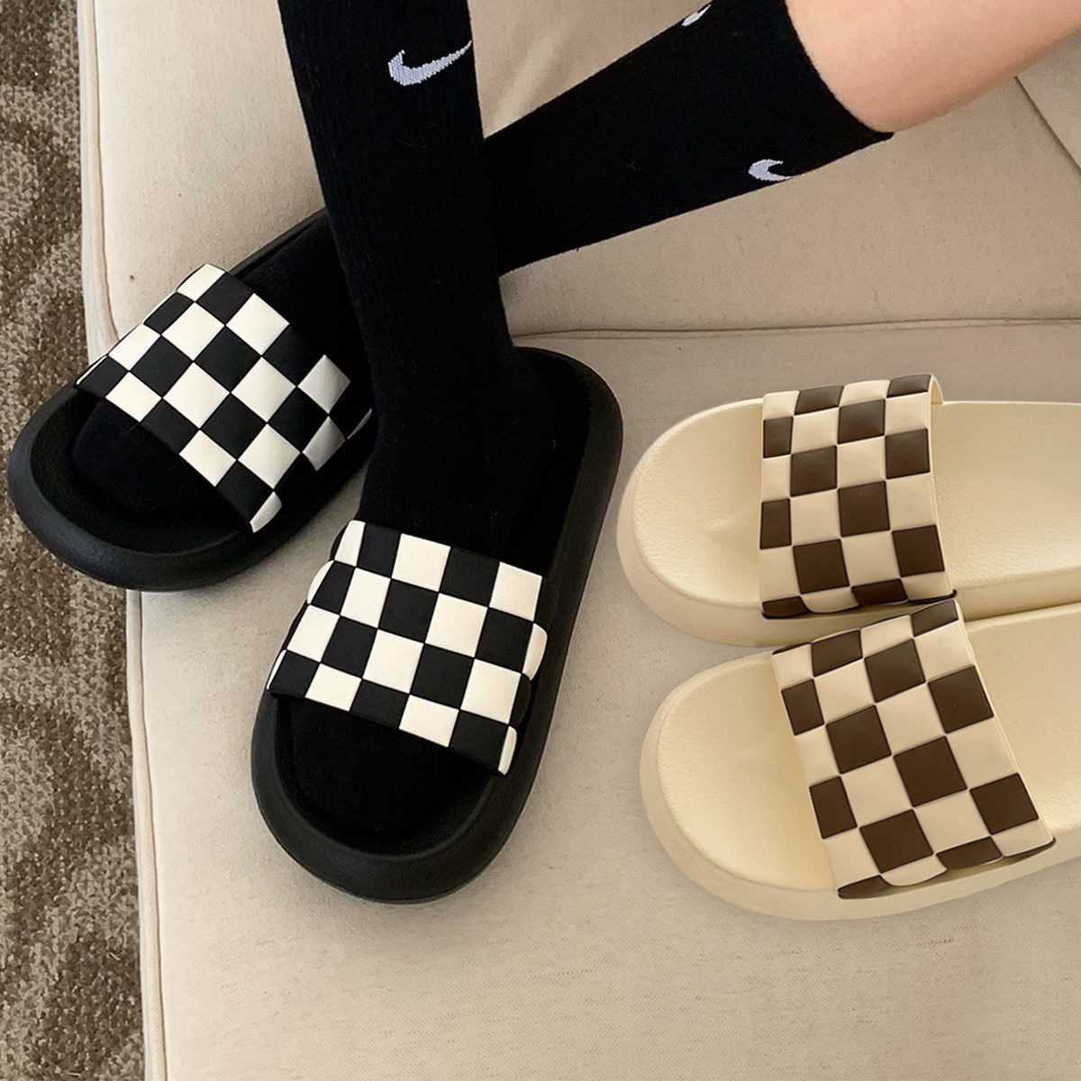 Black and White Chessboard Plaid Slippers Women's Summer High-Grade INS Trendy Fashion Men's and Women's Outer Wear Thick Bottom Slippers for Couples