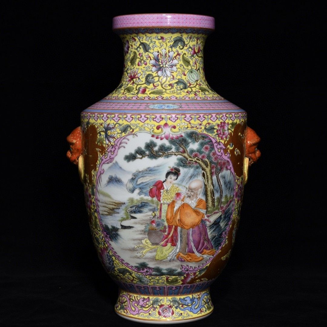 热卖乾隆粉彩麻姑献寿纹虎头瓶,高30.5cm直径21cm代发