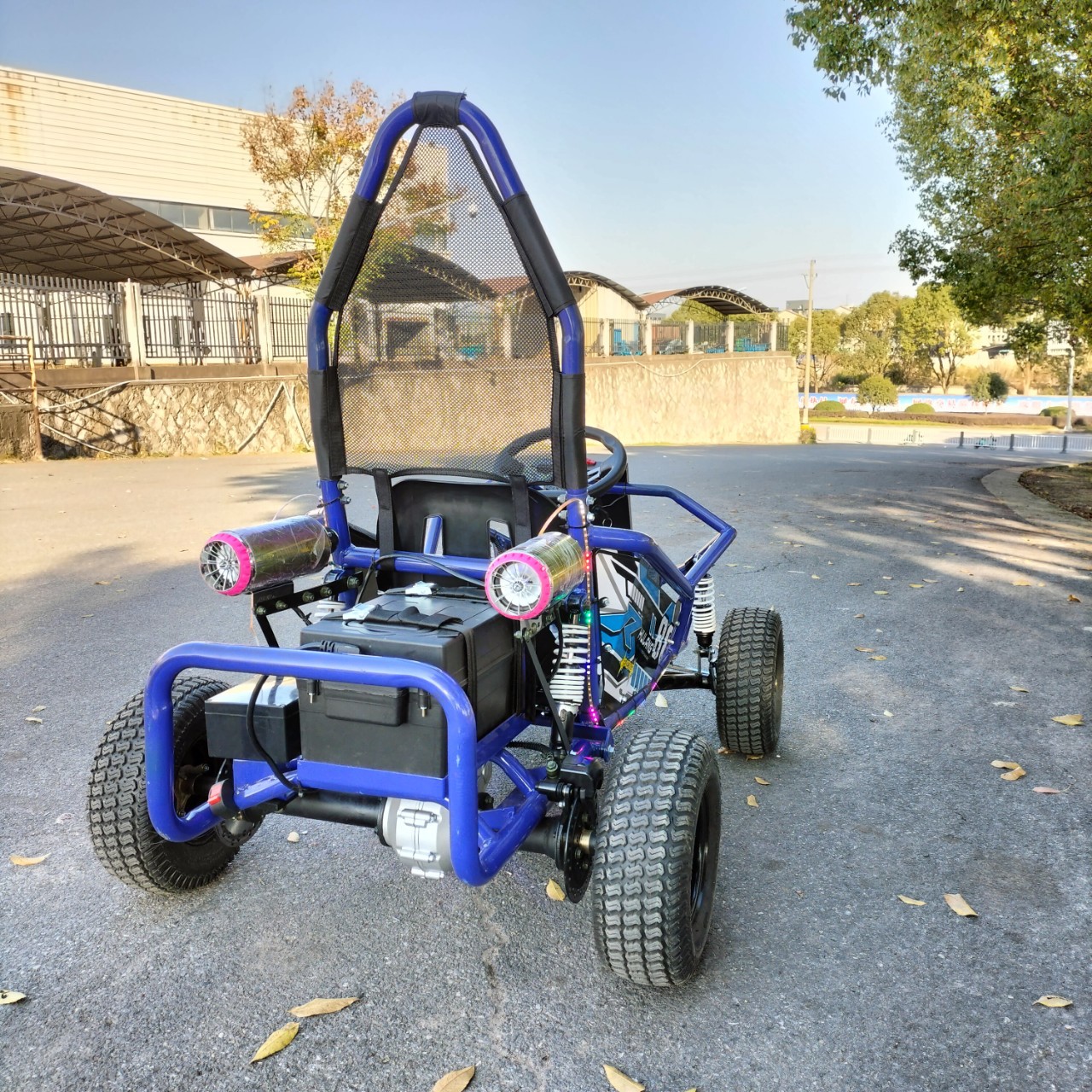 沙滩卡丁车电动轴传动的差速四轮成人儿童室内外广场出租碰碰游乐