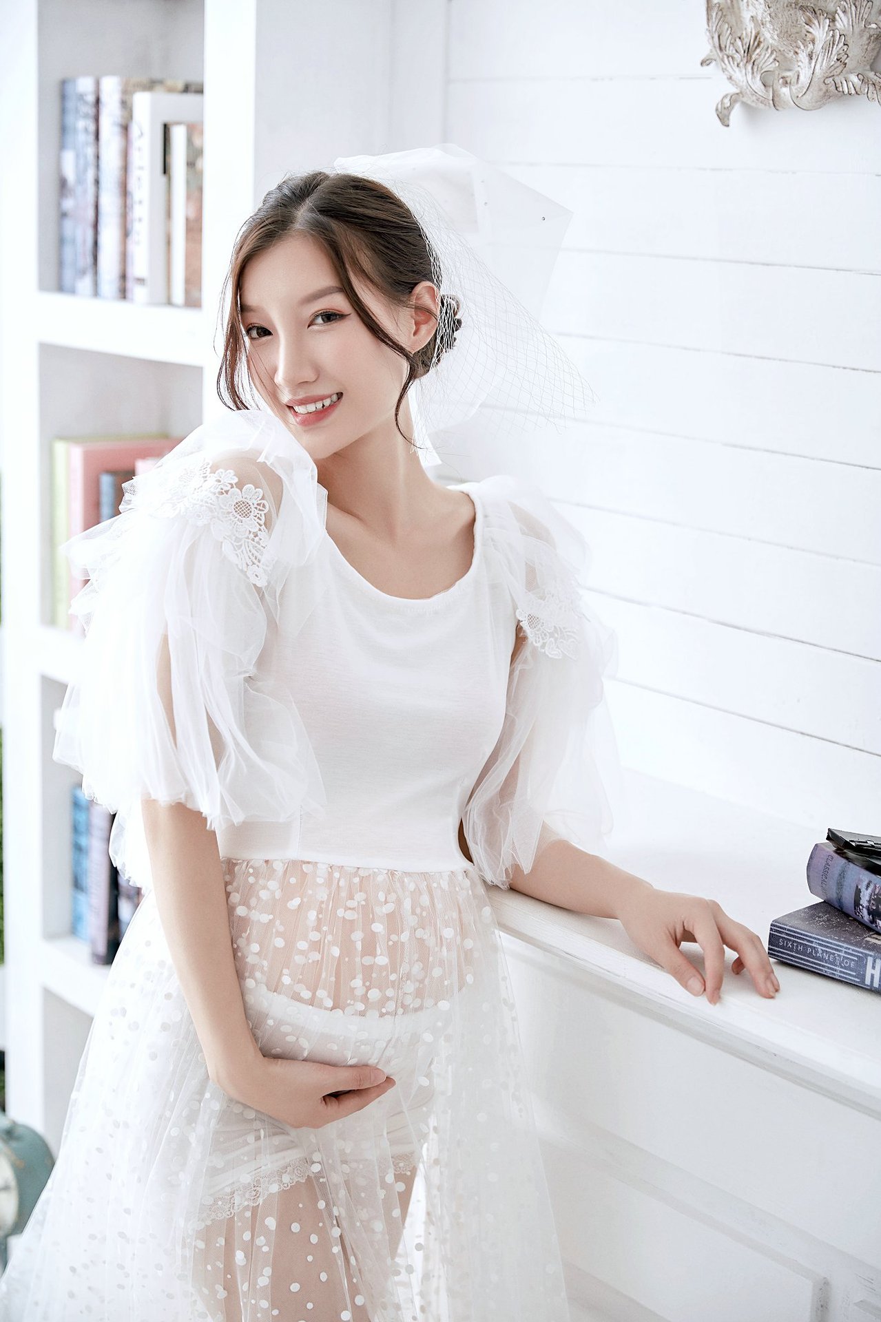 孕妇拍照服装唯美白纱裙影楼孕期大肚艺术照写真礼服准妈咪摄摄影