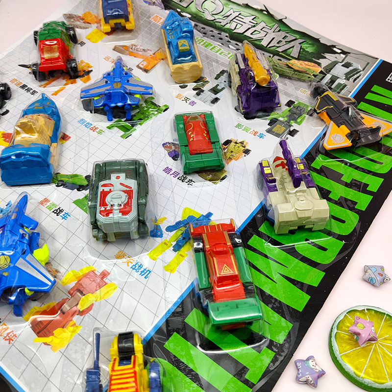 2元变形玩具汽车模型儿童玩具吊板军事坦克金刚黄蜂天柱礼物两元