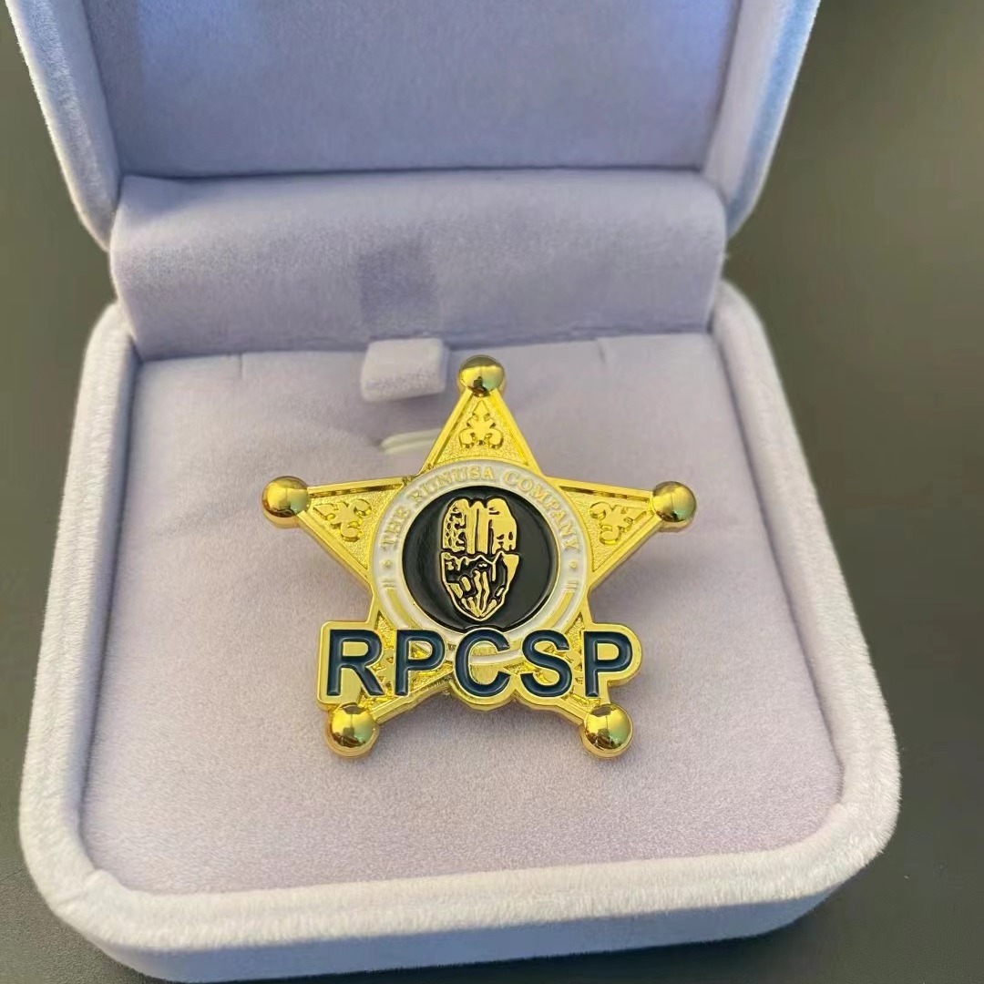 公司司徽设计 五星胸徽 批发金属胸章定 制 公司胸针定 做 胸牌