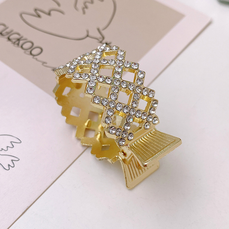 New High Ponytail Hairpin Fixing Artifact Pearl Gripper Anti-Collapse Shark Hairpin Temperament Claw Clip Headdress Hair Accessories