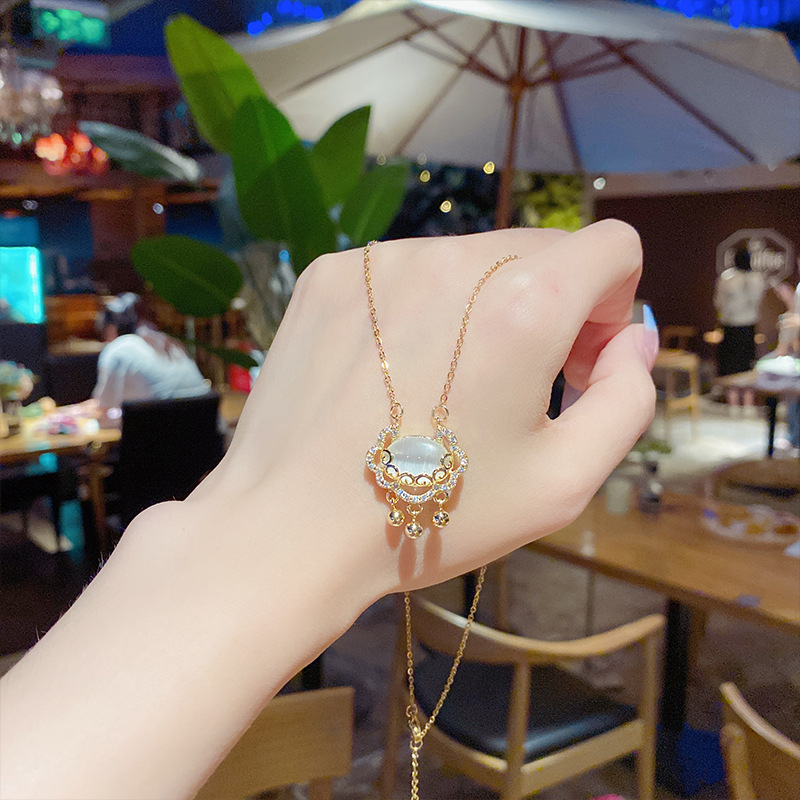New Titanium Steel Xiangyun Ruyi Diamond-Studded Necklace Bell Pendant Longevity Lock Clavicle Chain Internet Celebrity Same Style Safe Necklace