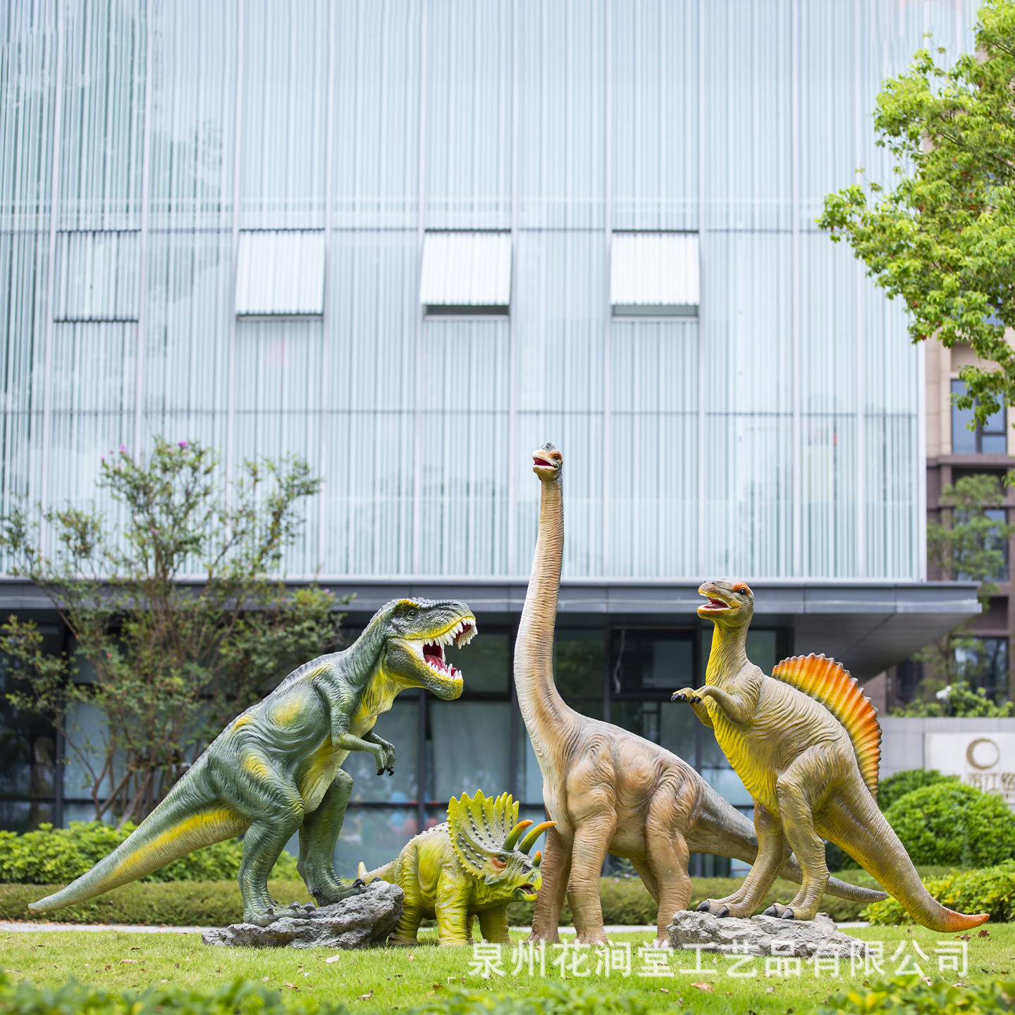 户外玻璃钢仿真恐龙雕塑侏罗纪主题公园装饰小品景区动物大型摆件