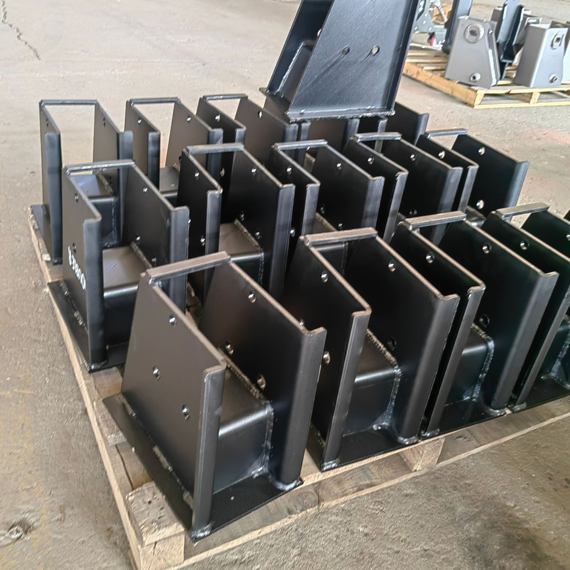 中骏德式s型钢板弹簧悬挂支架 德式反装总成支架 德式半挂车减震