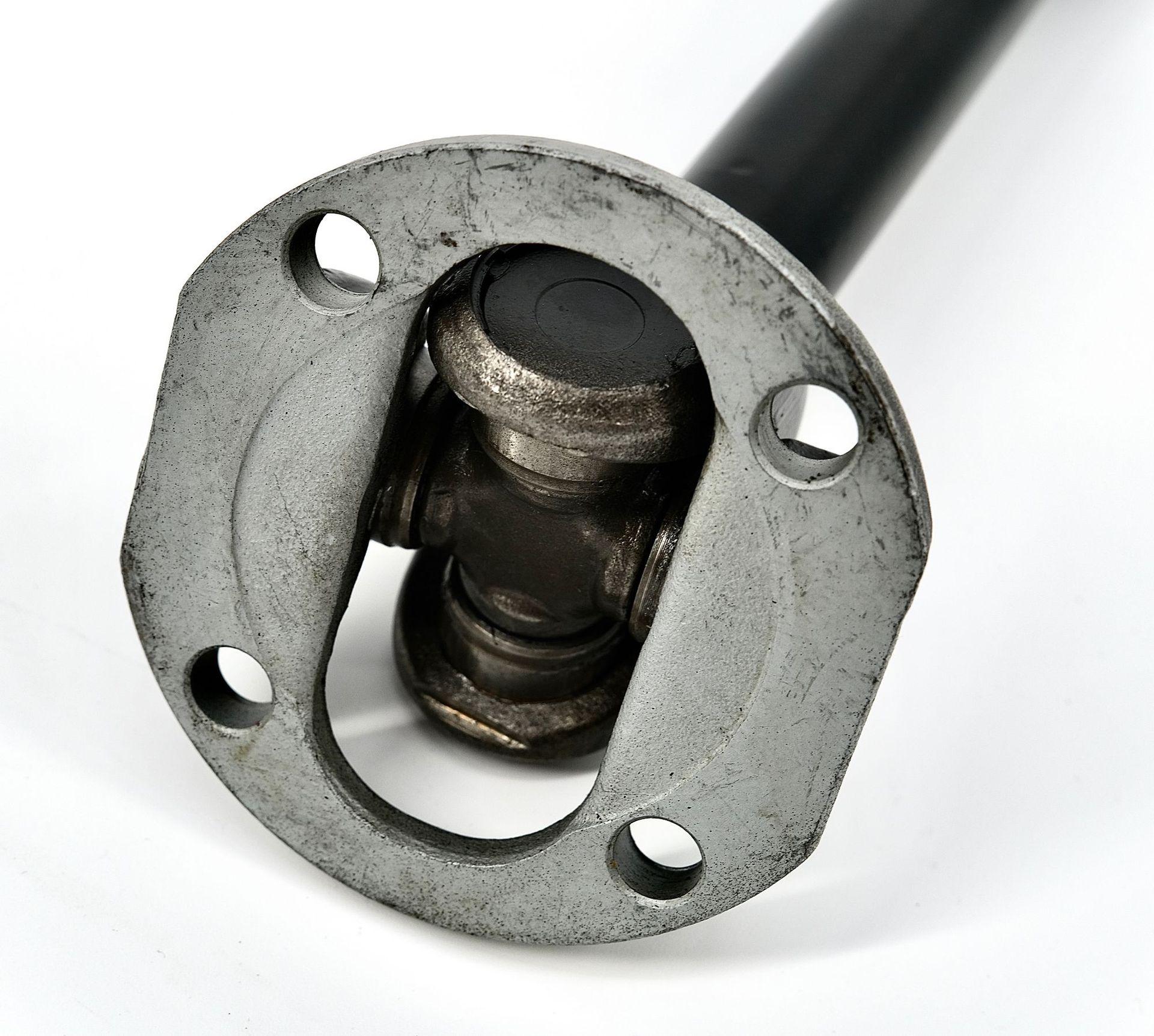 厂家直供汽车传动轴汽摩配件万向节转向节半轴7