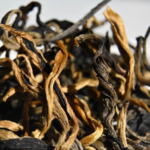 云南茶农自产自销墨江凤凰窝300年古树晒青红茶1斤起