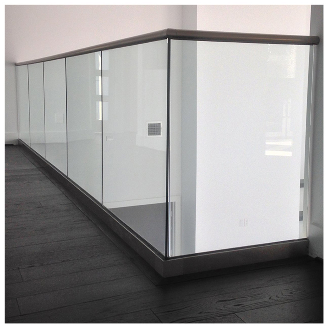 欧普玛家居佛山厂家直供现代护栏底槽护栏钢化玻璃围栏防护家用