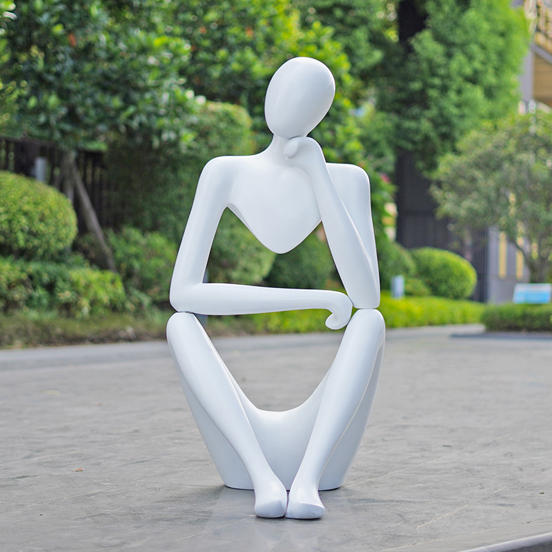 现代简约抽象镂空人物雕塑摆件样板房售楼部处园林景观禅意模型