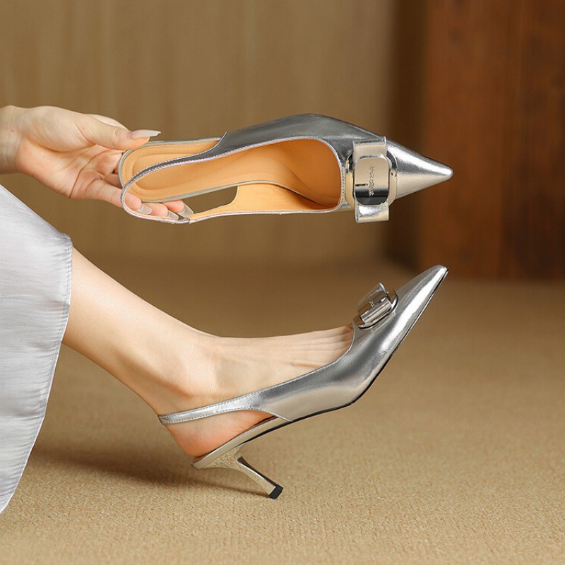 夏季新款法式一字扣带凉鞋银色时尚细跟高跟鞋气质尖头后空单鞋