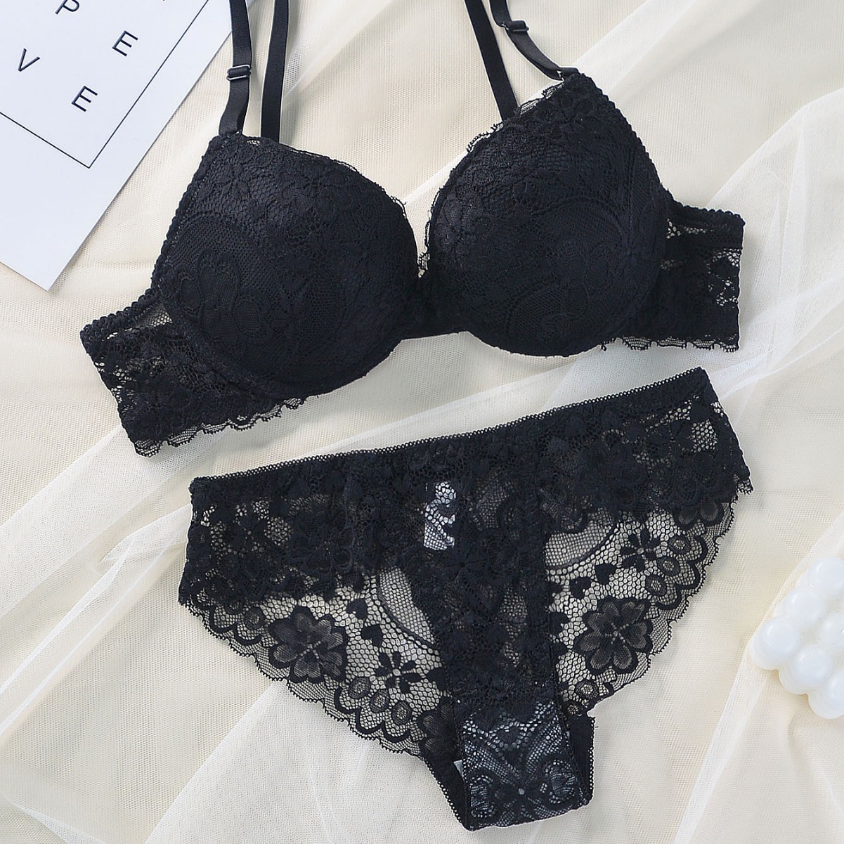 欧美跨境外贸亚马逊专供文胸套装有钢圈固定杯内衣蕾丝镂空三角裤