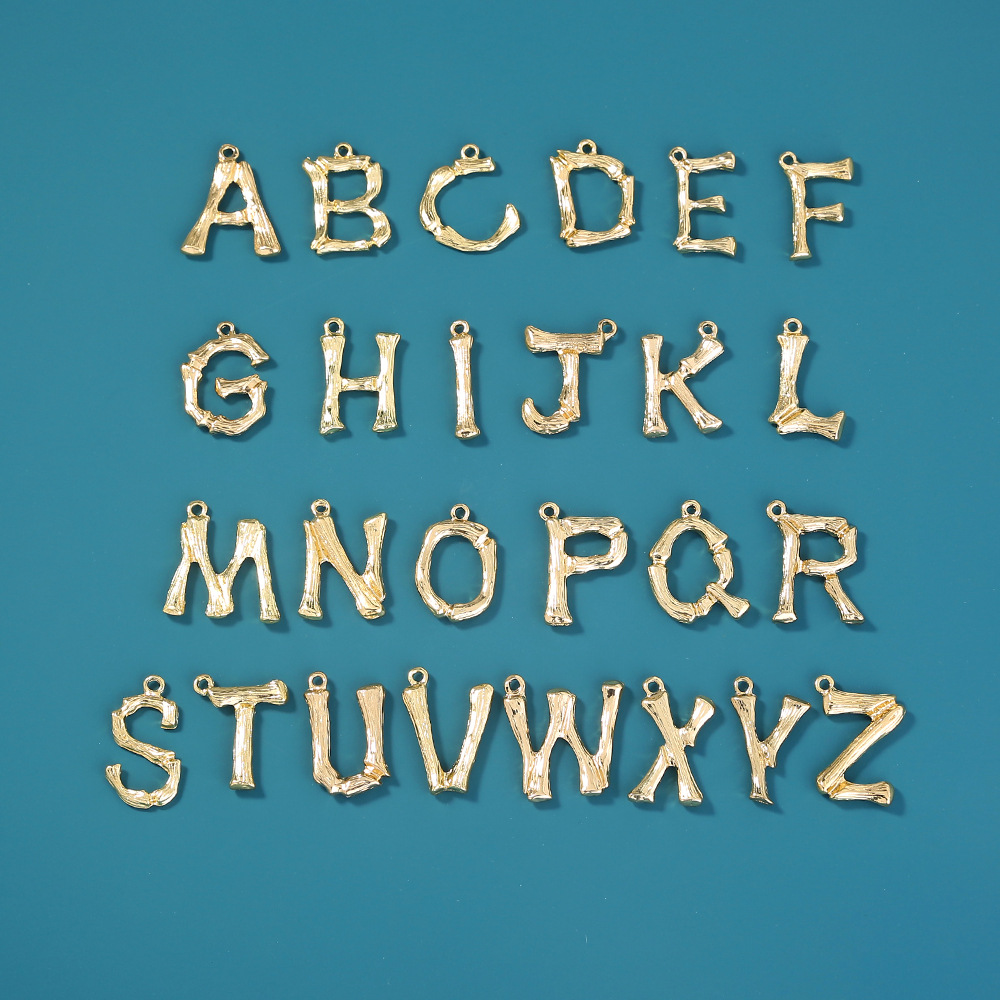 跨境热销26个英文金色合金字母diy挂件吊坠