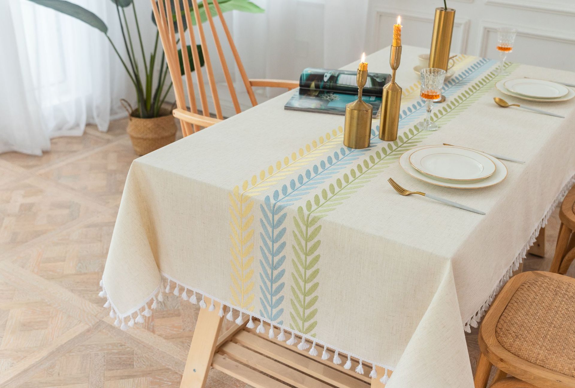 亚马逊 欧式 流苏餐桌布刺绣花叶子派对家用桌面装饰防尘台布盖巾