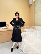 深圳南油高端女装欧美双排金扣外套+高腰百褶半裙时髦套装