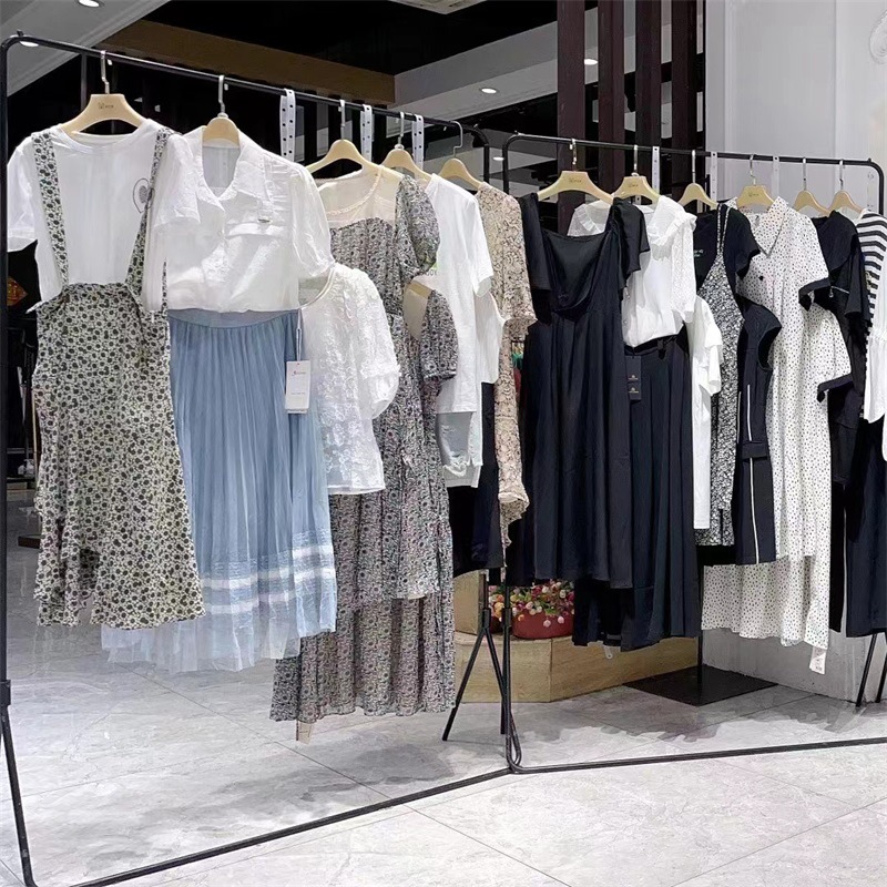 布卡慕尚2024夏季潮牌女装品牌折扣外贸尾货清仓处理沙河服装批发