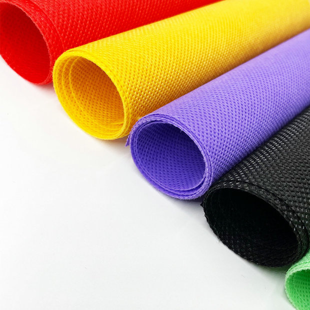 定制防护服无纺布彩色pp无纺布纺粘聚丙烯口罩用不织布卷批发加工